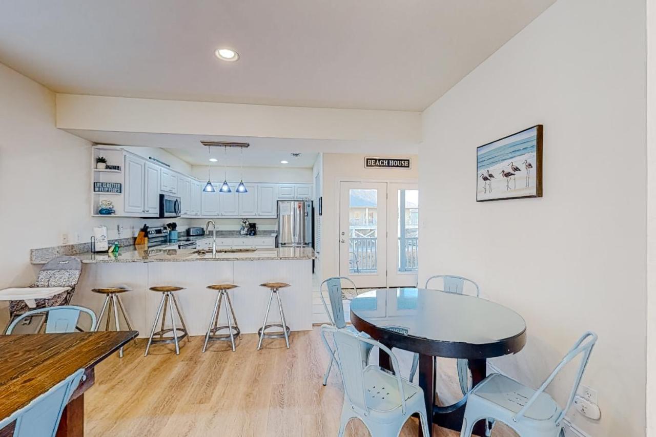 Bulldog Beach House Gulf Shores Bagian luar foto