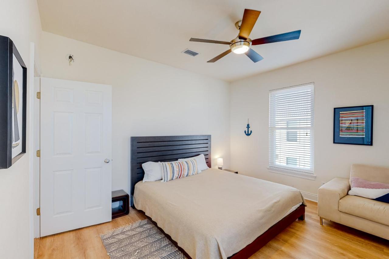 Bulldog Beach House Gulf Shores Bagian luar foto