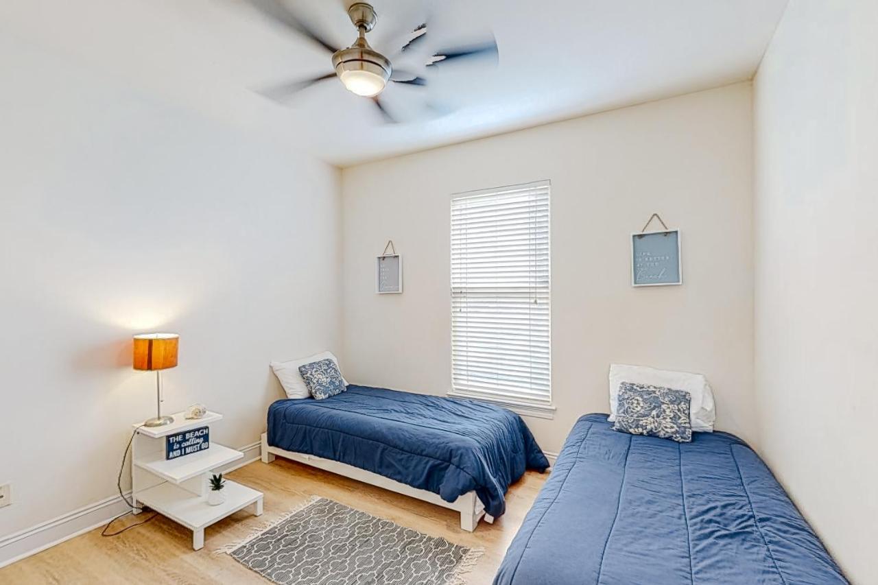 Bulldog Beach House Gulf Shores Bagian luar foto
